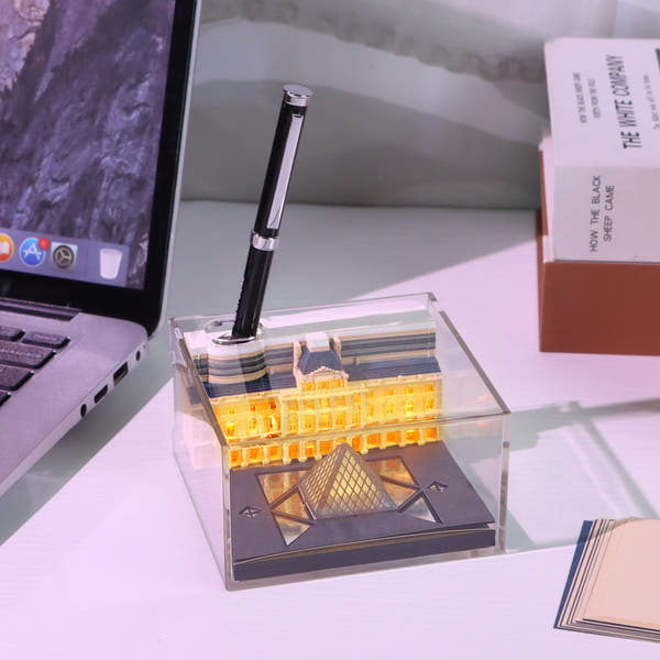 Louvre Museum (met licht en kalender 2026)