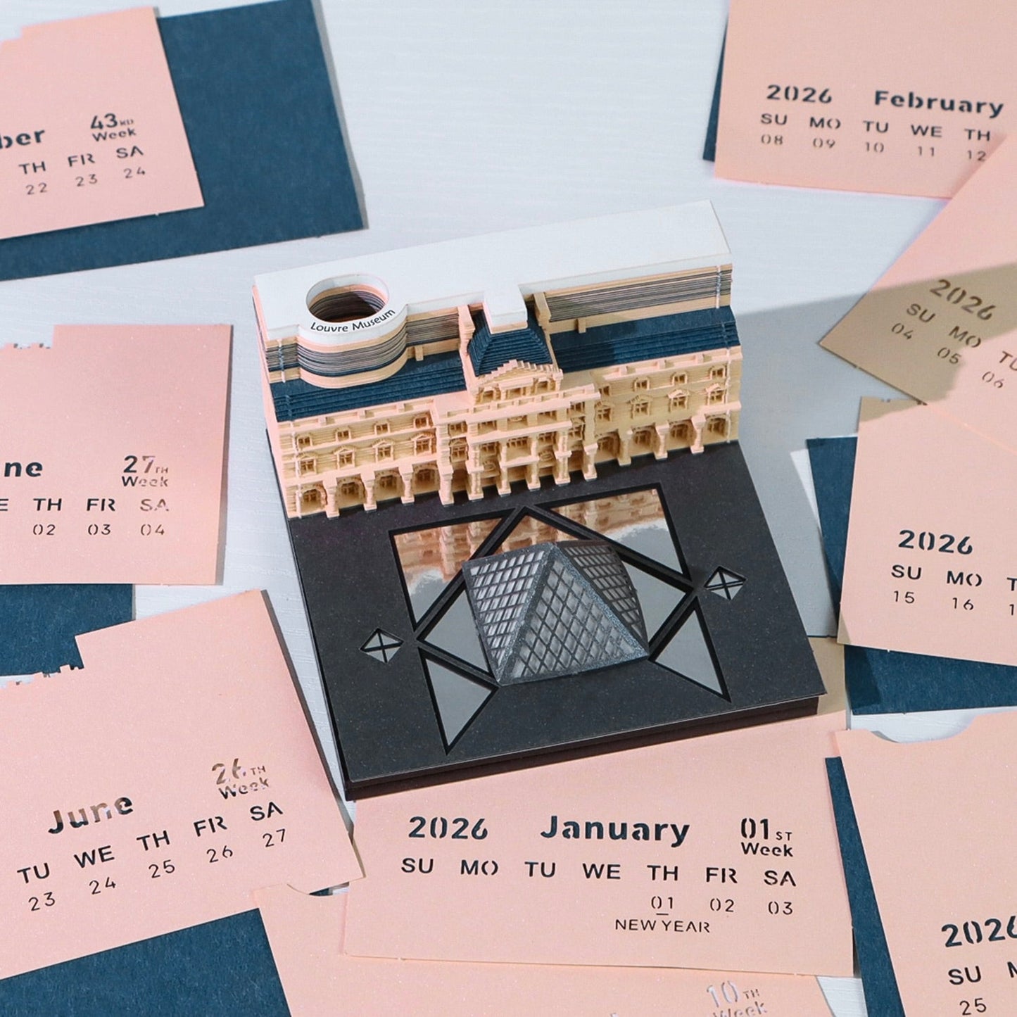 Louvre Museum (met licht en kalender 2026)